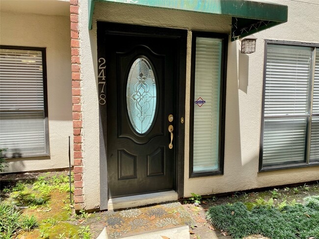 Building Photo - 2478 Bering Dr