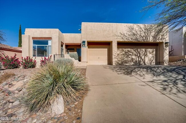 Great 3 Bedroom 2 Bath Home with Den & 3 C... - Great 3 Bedroom 2 Bath Home with Den & 3 C...