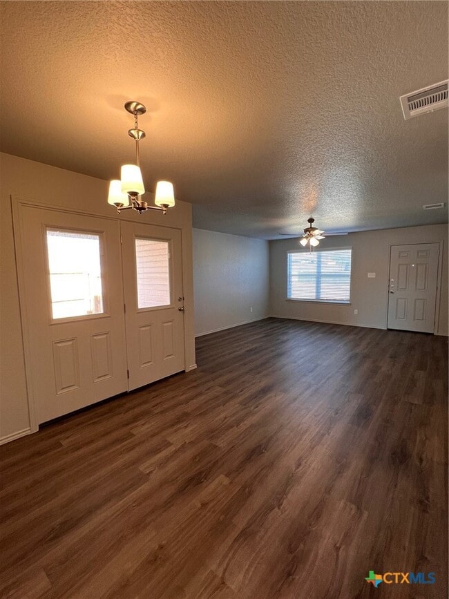 Photo - 1614 Risen Star Ln
