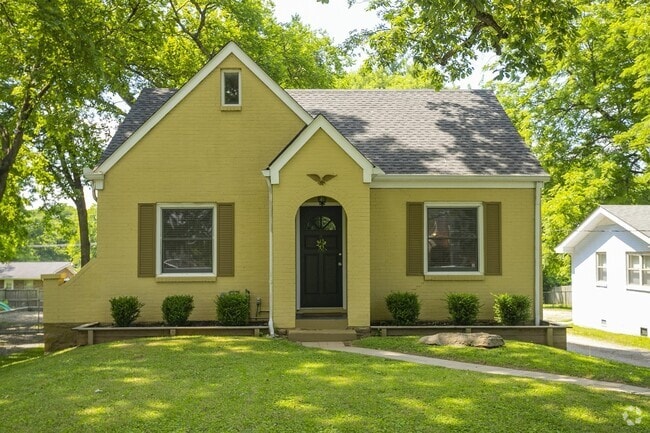 Building Photo - 1427 McGavock Pike Unit AB-Home