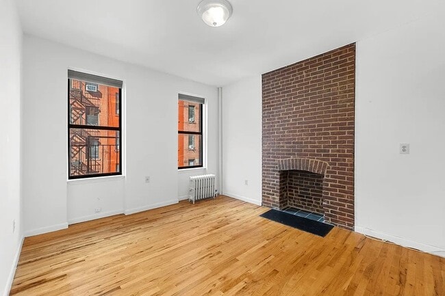 Photo - 242 Mulberry St Unit 9