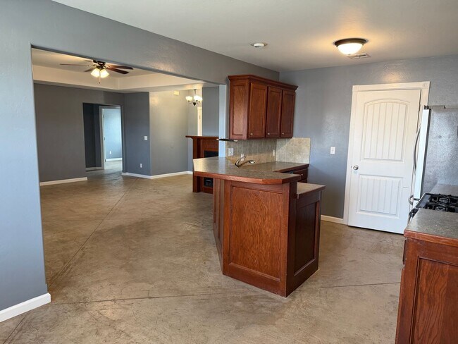4428 Peach Tree