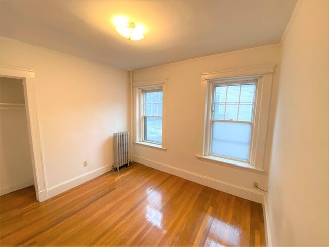 160 Norfolk St Unit 3