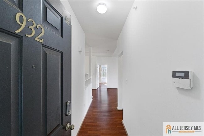 Photo - 932 Del Negro Ct Unit 932