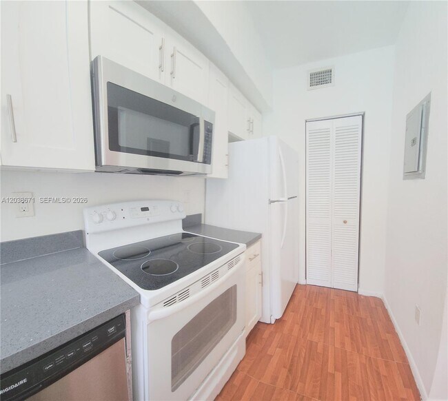 Photo - 481 NW 84th Ln