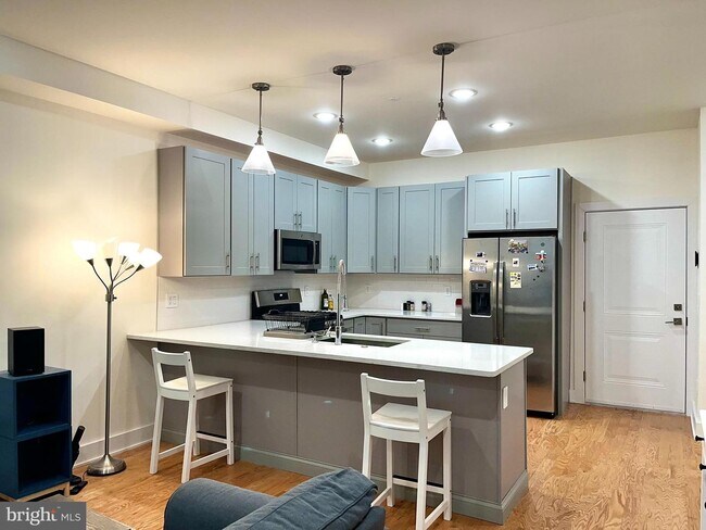 Photo - 512 W Montgomery Ave Townhome