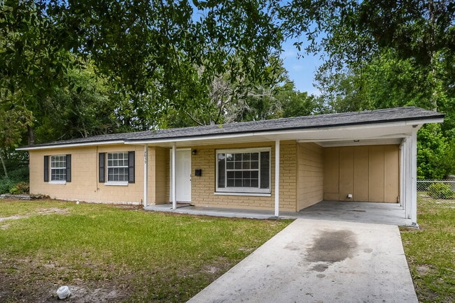 Photo - 7059 Melvin Rd