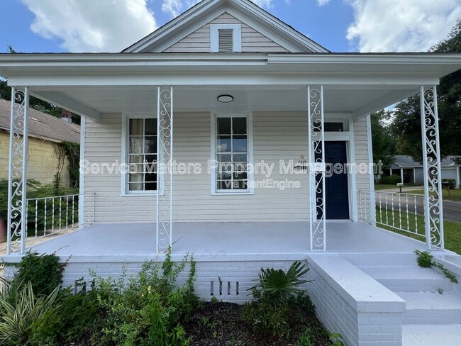 Photo - 1319 W Jackson St