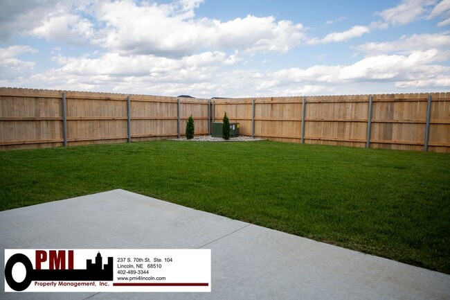 Photo - 4 Bedroom and 4 bathroom Duplex for Rent