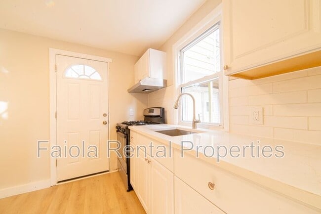 115 N Delancy Pl Unit A