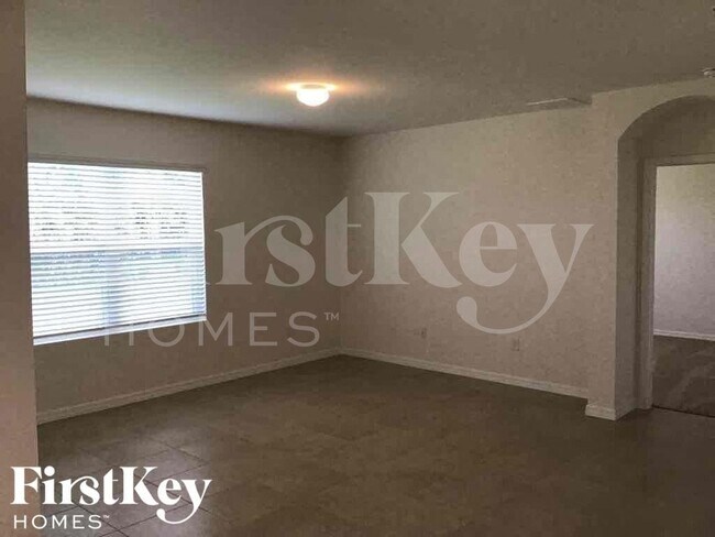 Photo - 2018 SW 19th Pl