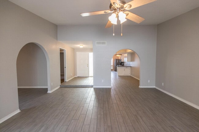 Photo - 2908 E Avenida Olivos