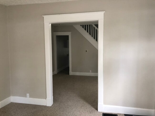 Photo - Spacious 2 Bedroom Half Double