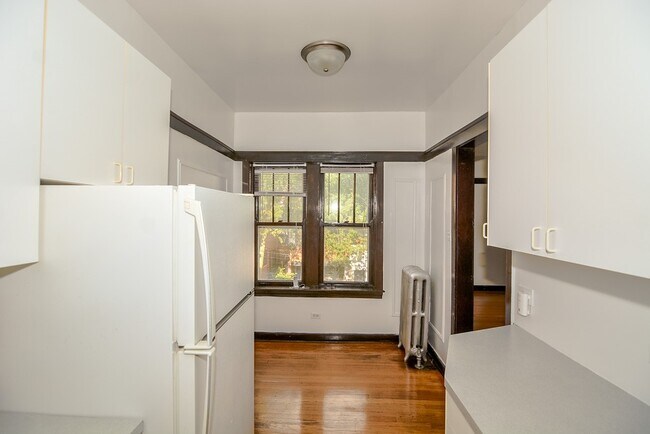 824 W Waveland Ave Unit 02