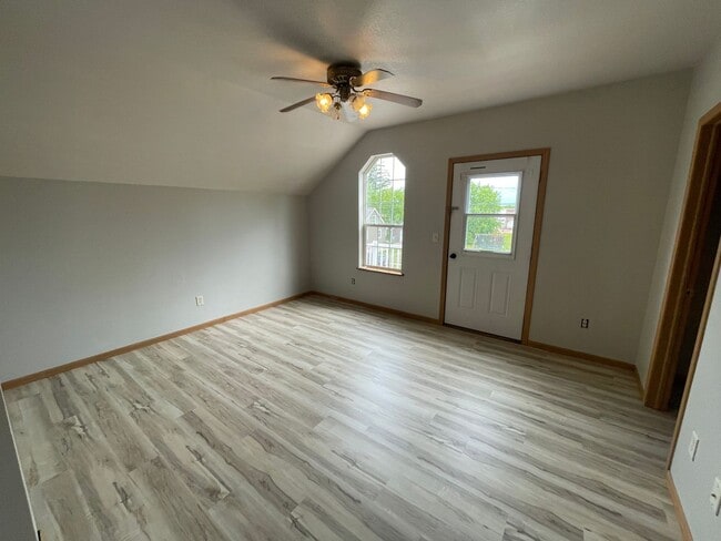 Photo - 1016 4th Ave