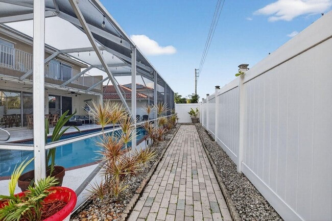 Photo - 18280 Coral Isles Dr