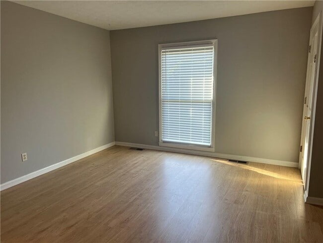 Photo - 1650 Beechwood Blvd NW