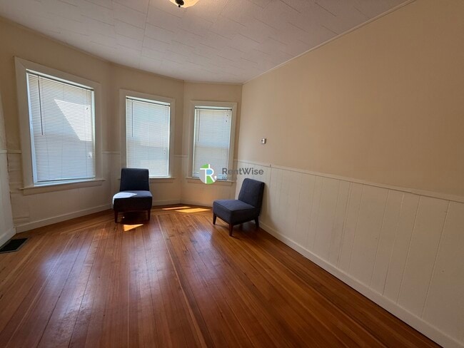 Photo - 53 Litchfield St