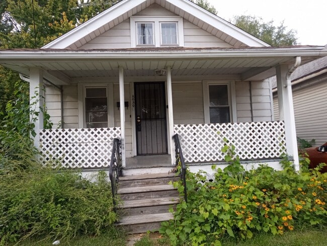 Building Photo - 2050 Berdan Ave