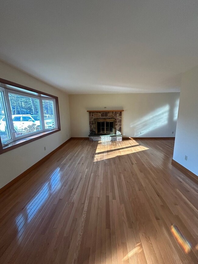 Photo - 3 bedroom, 3 bath house located in Park Forest