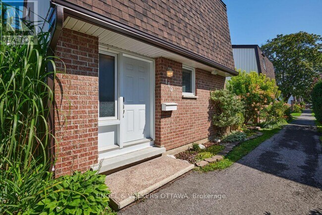 Photo - 837 Eastvale Dr