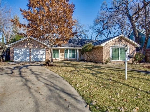 Building Photo - 4104 Hartwood Dr