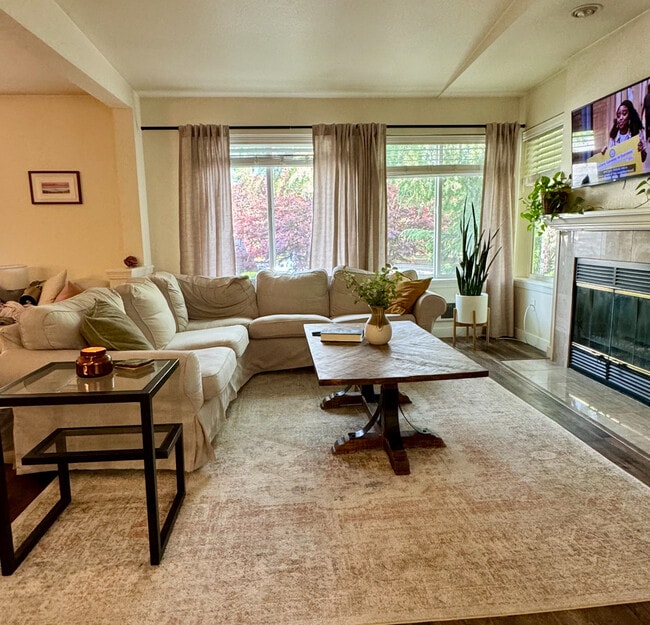 Photo - 5064 Foothills Dr Unit A