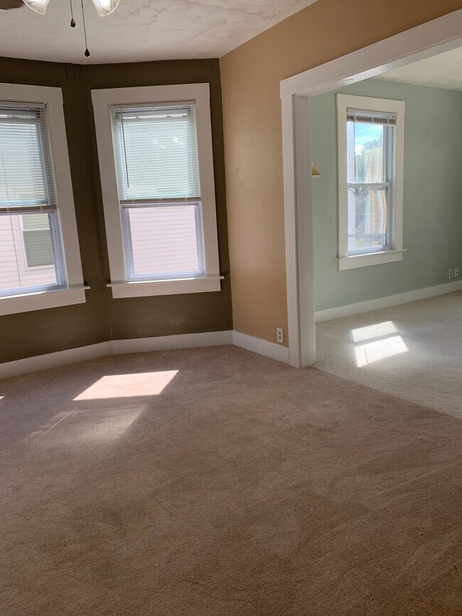 1375 Corbin Ave Apartments Unit 2 New Britain, CT