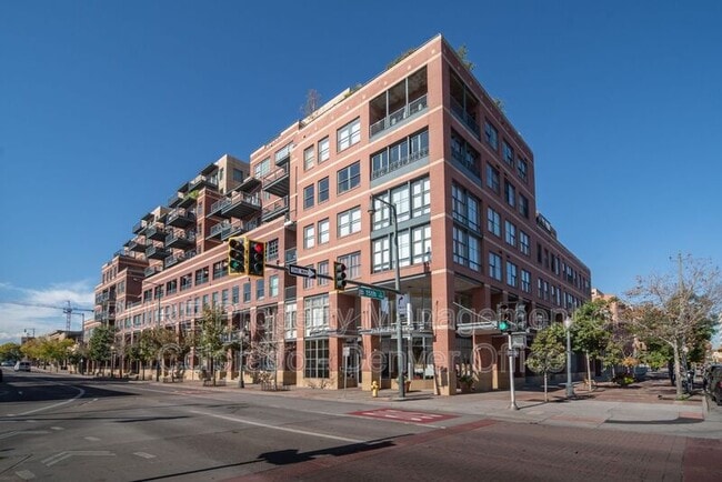 Building Photo - 1499 Blake St Unit 5J