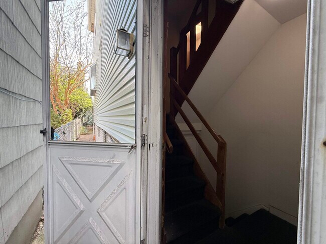 36 W 9th St Unit 1