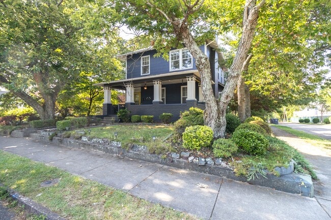 602 Caswell Ave Unit 3