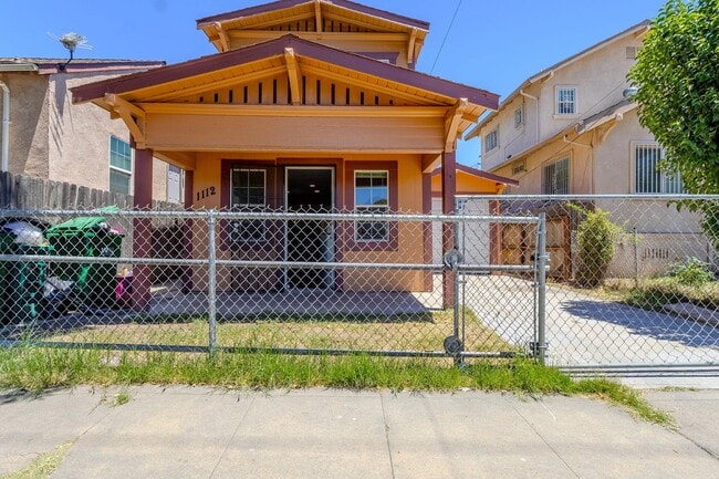 Photo - 1112 S El Dorado St