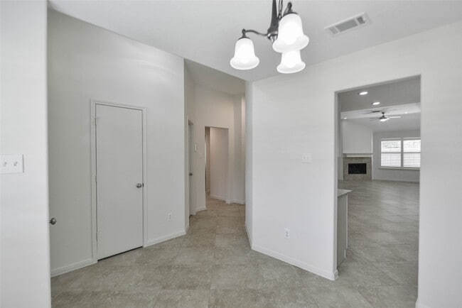 Photo - 27077 Crown Chase Dr