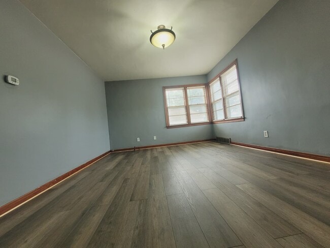 Photo - 415 N Washington St