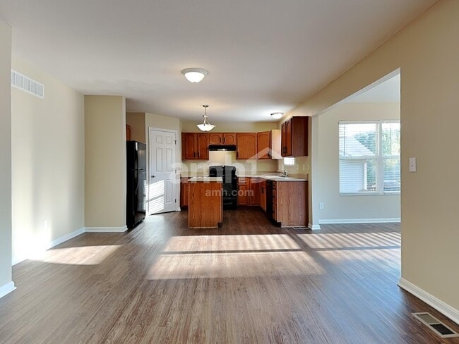 Photo - 7638 Sandstone Trl