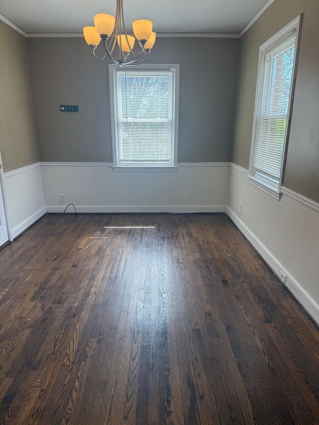 Photo - Adorable 2 Bedroom with Stackable Washer/Dryer