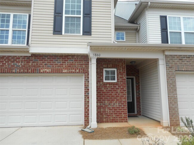 Photo - 5860 Glassport Ln