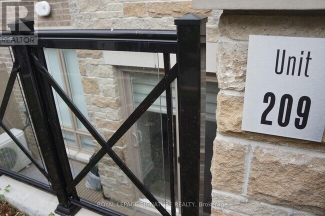 Photo - 10 Dunsheath Wy