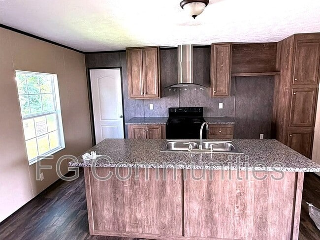 112 Cloverleaf Ct