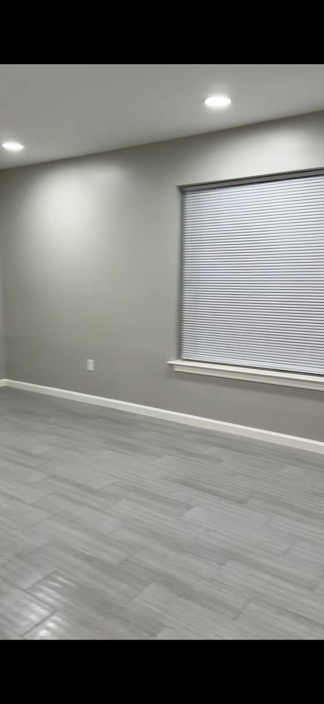 Building Photo - 707 Corydon Dr