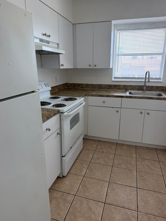 Photo - 3701 SW 59th Terrace Unidad 11