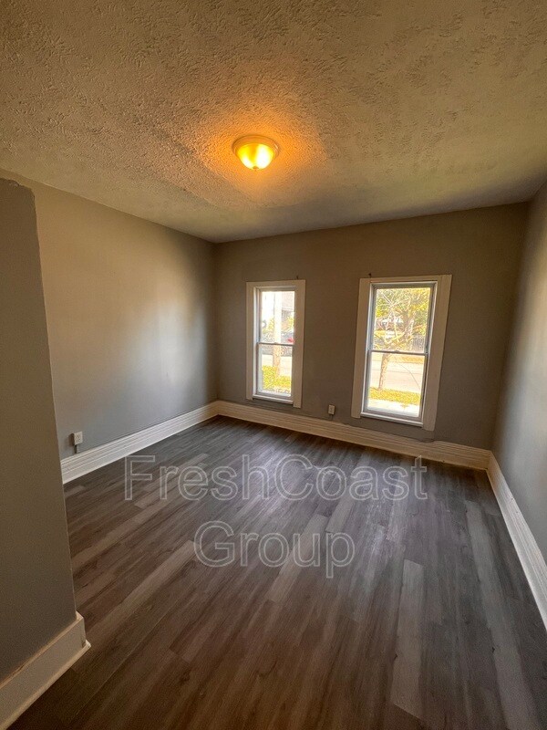 Photo - 3318 W 30th St Unit 1