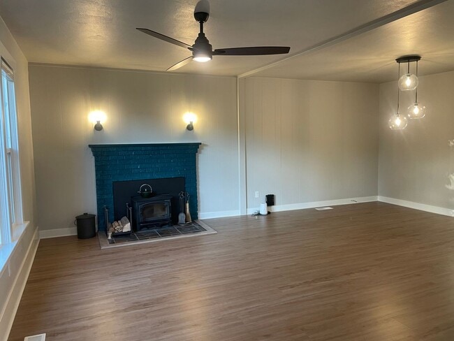 Photo - Welcome Home 3b/1ba Updated Home