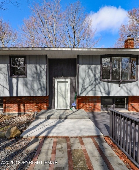 Photo - 1543 Coolbaugh Rd