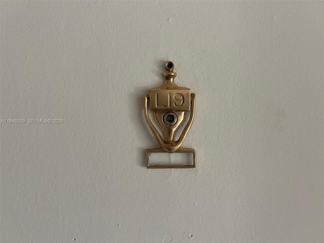 Photo - 10740 N Kendall Dr Unit L19