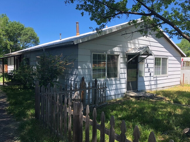 Photo - 1506 Ivory St