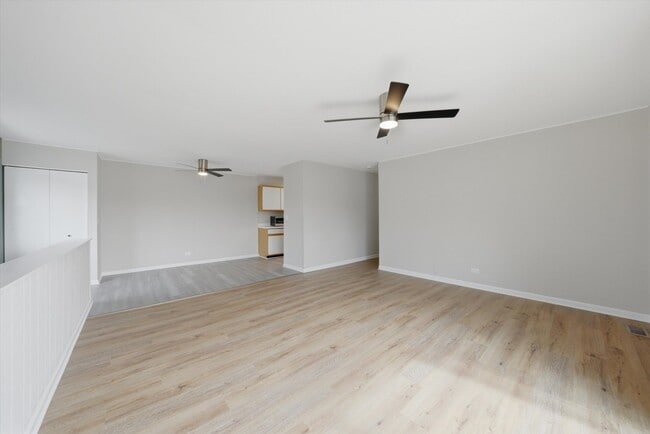 Photo - 238 Algonquin Ct Unidad D