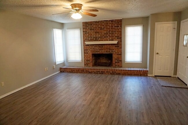 Photo - 2202 32nd St Unidad B