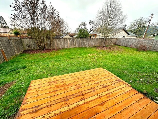 Photo - 3 bed 2 bath between Philomath Elementary and Middle School