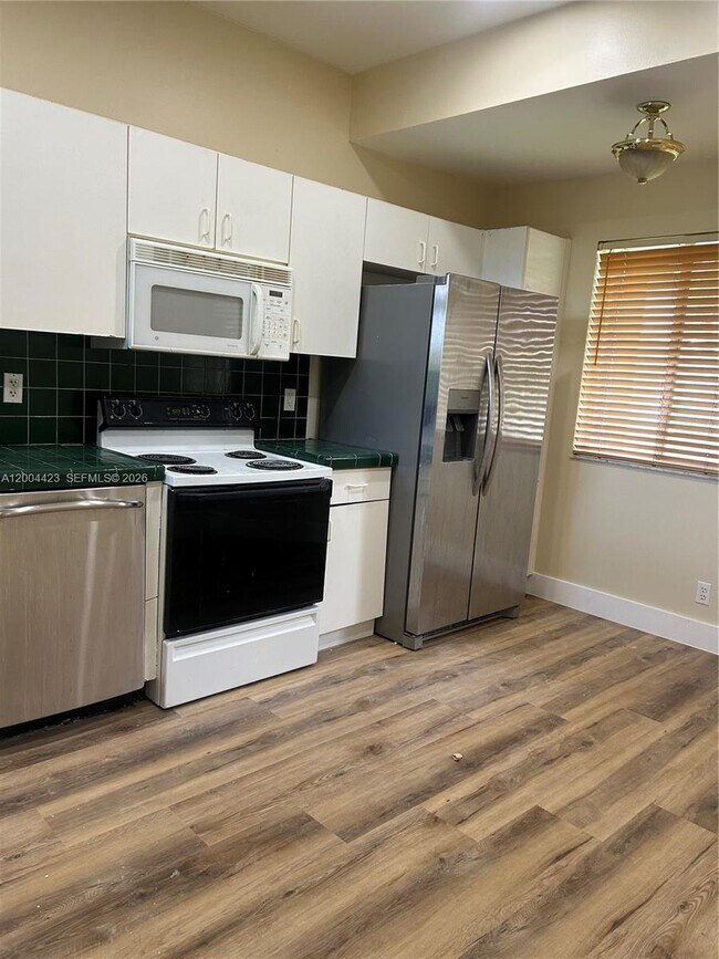 Photo - 15851 SW 10th St